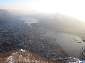 18 Da quassù il panorama è stupendo